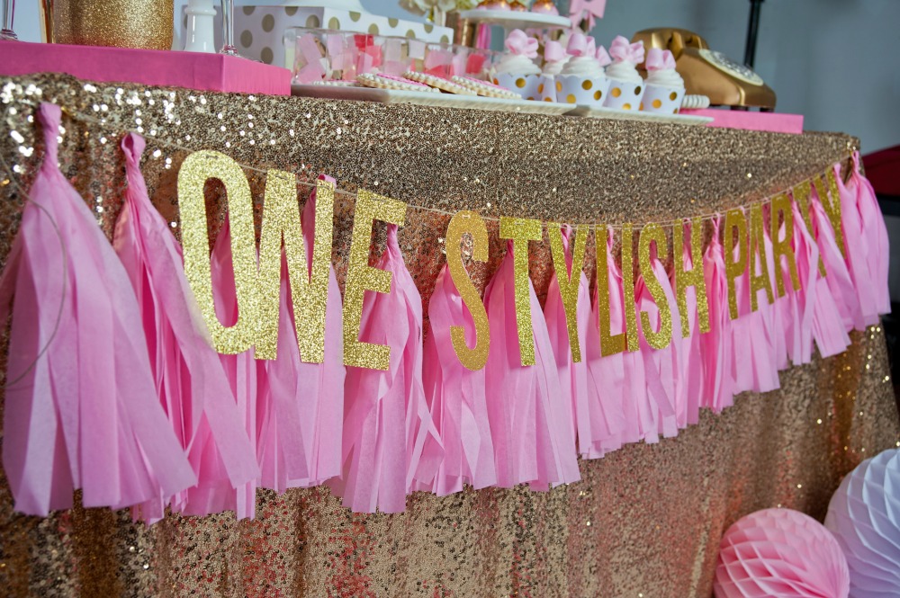 glitter-tassel-banner-pink-gold