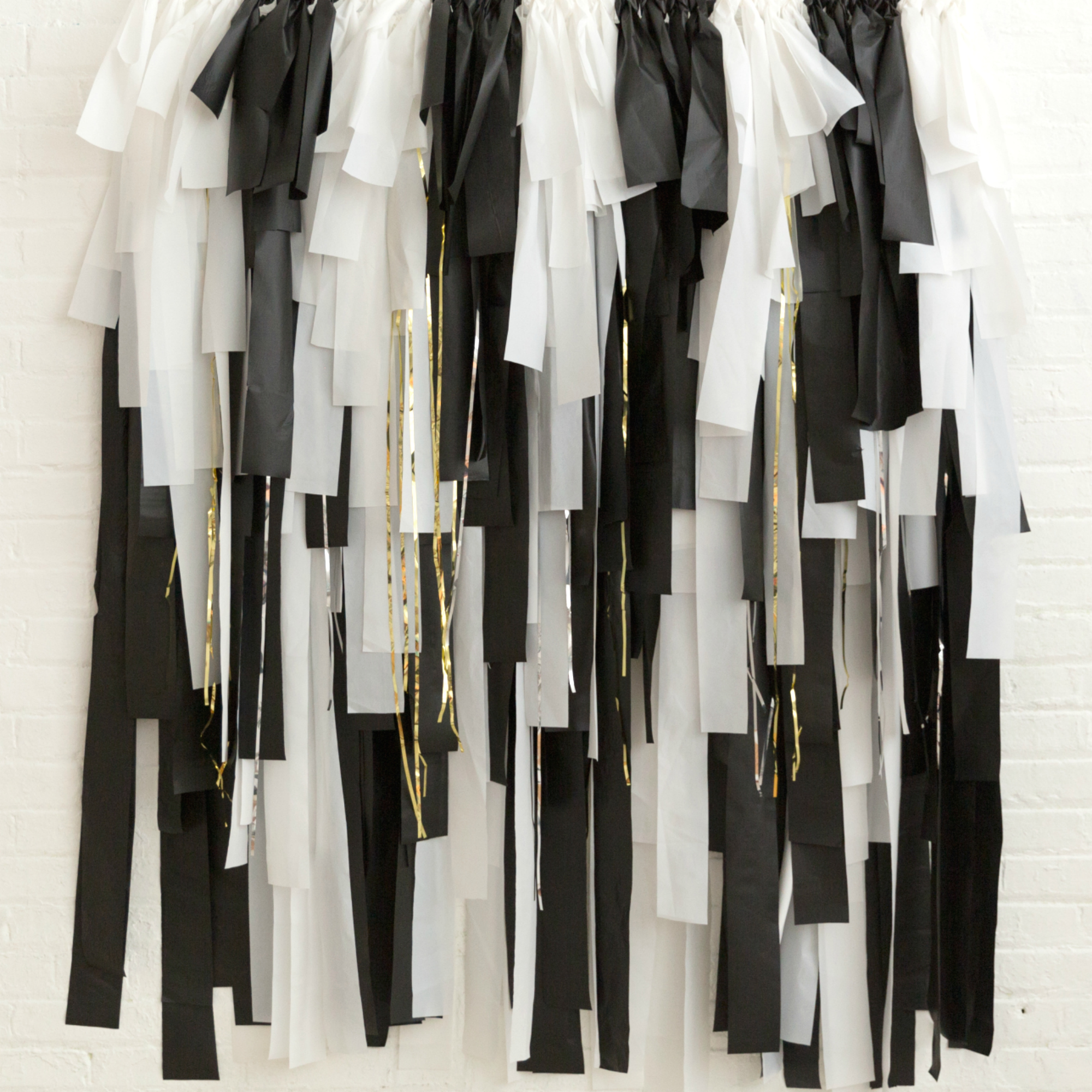 Tuxedo Streamer Fringe Backdrop Kit – Black and White Party Decorations –  Black and White Fringe Backdrop – Black and White Party Backdrop – How to  make a fringe backdrop